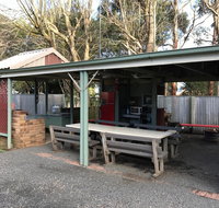 Pinewood Caravan Park - Accommodation NSW