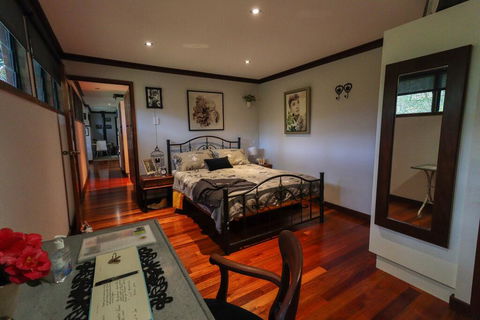 PK Illusions - Accommodation NSW 2