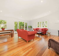 Poet's Cottage - Fireplace Close to Treks - Accommodation NSW