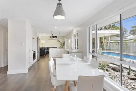 Poolside Noosa Oasis - Pet Friendly - Accommodation NSW 1