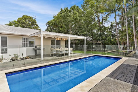 Poolside Noosa Oasis - Pet Friendly - Accommodation NSW 0