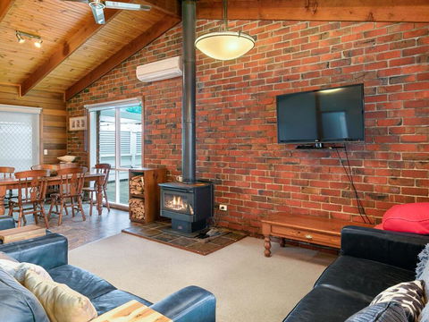 Powlett Place - Accommodation NSW 2