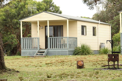 Pretty Beach Cabins - Accommodation NSW 1