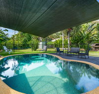 Private Pool Big Backyard Aircon - Paradise - Accommodation NSW
