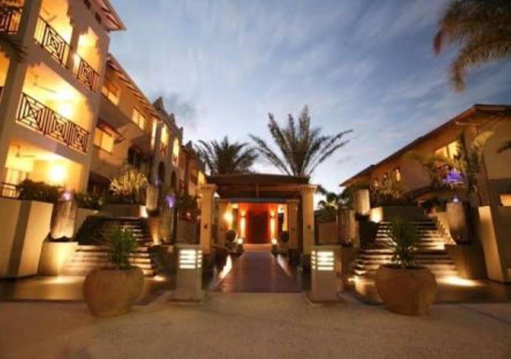Westcourt QLD Accommodation NSW