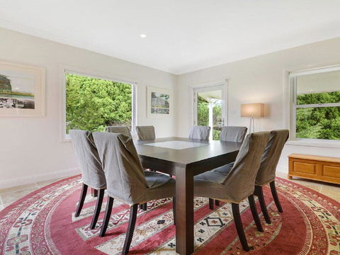 Redhaven House - Spacious, Quiet And Private - Accommodation NSW 3