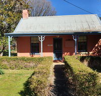 Redruth - 2 bedroom cottage situated in wandiligong - Accommodation NSW