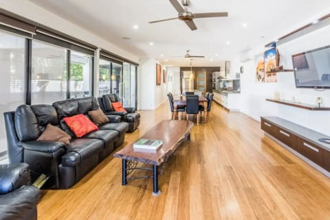 RL Apartments 3 Simms St - Accommodation NSW 0