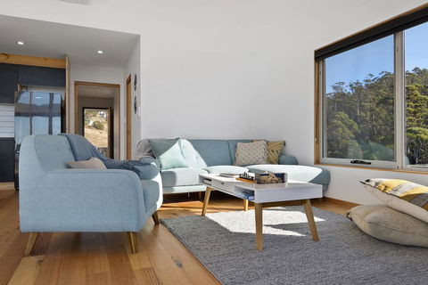 Rocky Ridge - L'Abode Accommodation - Accommodation NSW 2