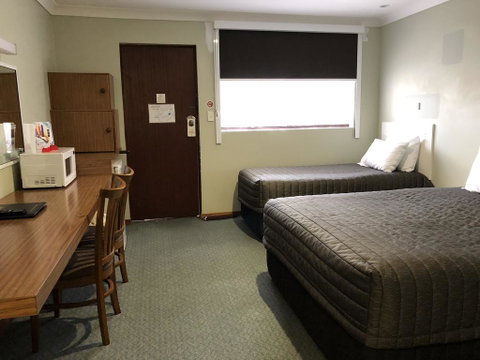 Roydons Motor Inn - Accommodation NSW 2