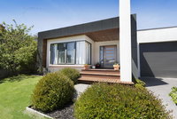 SAFETY BEACH ENTERTAINER