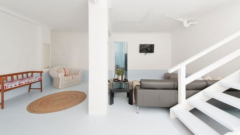 Sand Beach House - Breathtaking View, And Amazing Position Directly Opposite The Beach! - Accommodation NSW 2