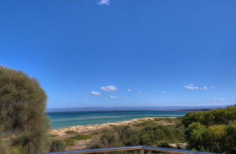 Sandbar Beach House - Accommodation NSW 3
