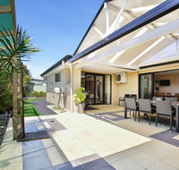 Sandy Bottom - Pet Friendly - 3 Min Walk to Beach - Accommodation NSW