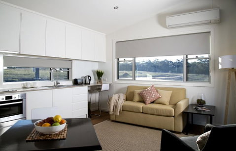 Savannah Cabins, Taronga Western Plains Zoo - Accommodation NSW 0