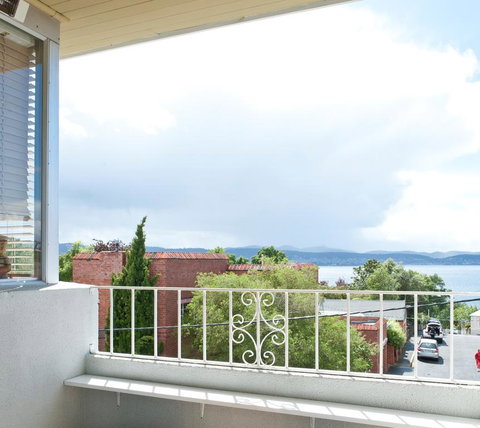 Scarlett's By Salamanca - Accommodation NSW 0