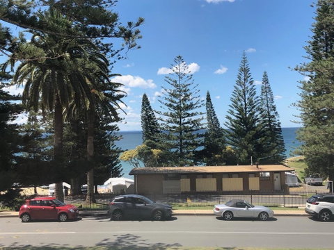 Seabreeze Beach Hotel - Accommodation NSW 1