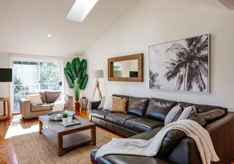 Seagrass House - Modern North Avoca Oasis - Accommodation NSW 0
