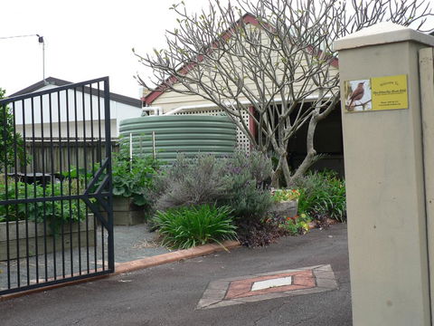 Self-contained 2 Bedroom Apartment - Accommodation NSW 0