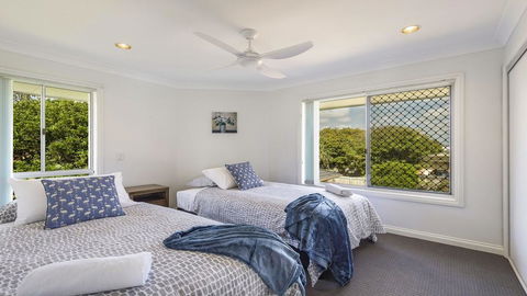 Serendipity - Large Family Home - Accommodation NSW 2