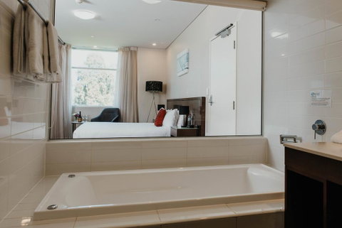 Sfera's Park Suites & Convention Centre - Accommodation NSW 1