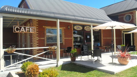 Sheffield Motor Inn - Accommodation NSW 1