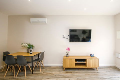 Shepparton Lakeside Serviced Apartment - Accommodation NSW 2