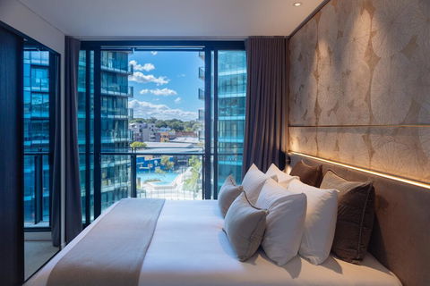 SKYE Suites Green Square - Accommodation NSW 2
