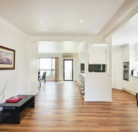 Skymirror Villa - Accommodation NSW