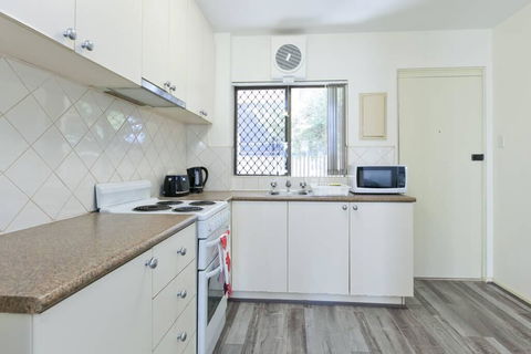 South Perth Perfect Location Free WIFI & Parking - Accommodation NSW 2