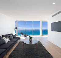 Southpoint -Brand new home oceanfront views - Accommodation NSW