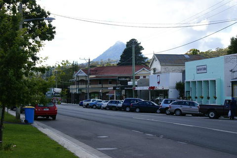St Marys Hotel And Bistro - Accommodation NSW 1