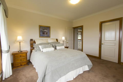 Stay Bathurst - Accommodation NSW 0