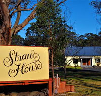 Straw House B and B - Accommodation NSW