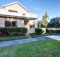Stunning Holiday Townhouse - Accommodation NSW