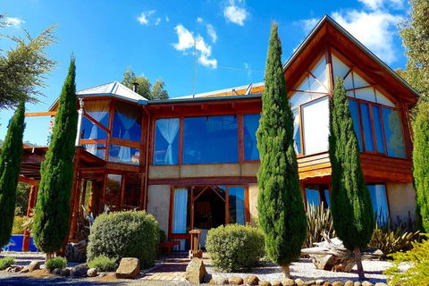 STUNNING HOME WITH AMAZING VIEWS - Just 20 Mins To The City And Only 10 To MONA! - Accommodation NSW 3