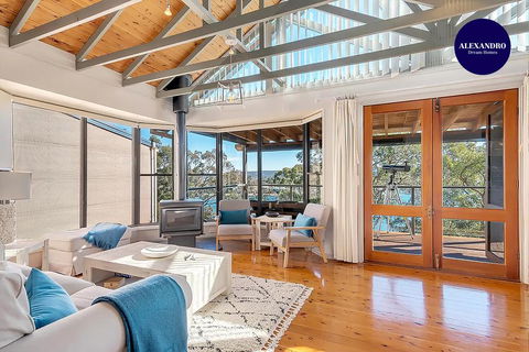 STUNNING WATERFRONT ESCAPE AT DALEYS POINT - Accommodation NSW 0