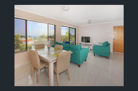Summer Retreat - Accommodation NSW 0