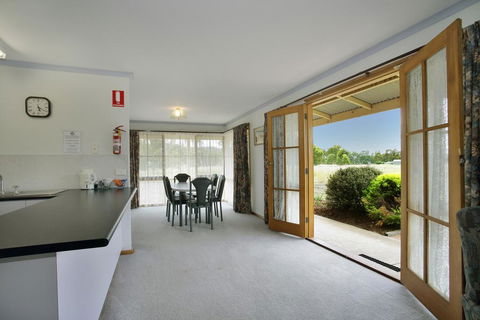 Summerfield Winery And Accommodation - Accommodation NSW 3