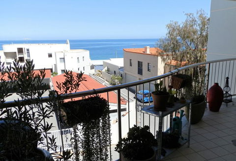 Sun, Sand, Sea And Salty Kisses Cottesloe Beach House - Accommodation NSW 0