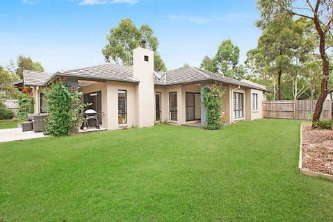 Sunny Finch House - Accommodation NSW 2