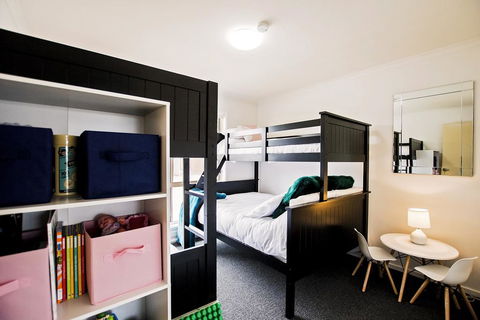 Sunny Shackell - Echuca Moama Holiday Accommodation - Accommodation NSW 2