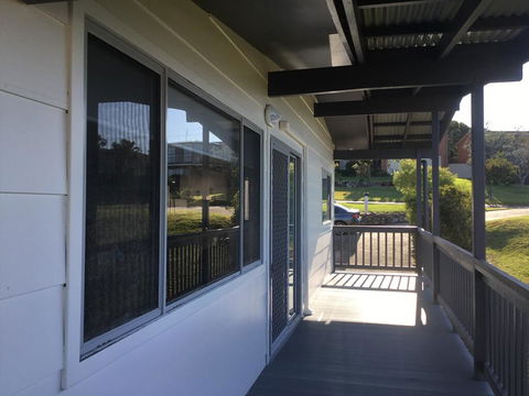 Sunnyside Holiday Home - Accommodation NSW 2