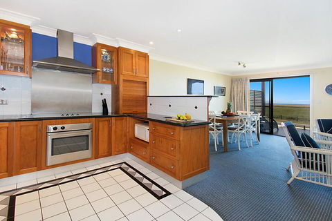 Sunrise Reef Unit 2 - Lennox Head - Accommodation NSW 2