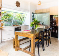Sunworship Villas 3 and 4 - Accommodation NSW