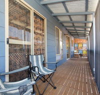 Surf and Sunsets Beach Holiday Home Mandurah - Accommodation NSW