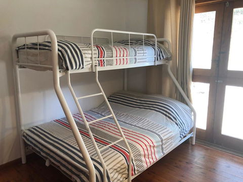Surfers Ave 17 Narrawallee - Accommodation NSW 3