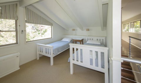Surfers Ave Retreat Narrawallee - Accommodation NSW 2