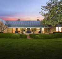 Sutton Downs - renovated country home on 100 acres - Accommodation NSW
