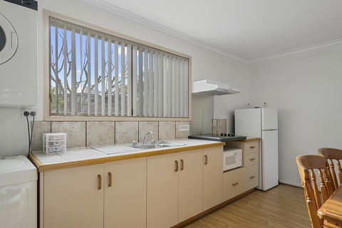 SWANSEA VILLAS - Accommodation NSW 3